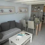 Modern 100m. From The Sea * Skala Fourkas