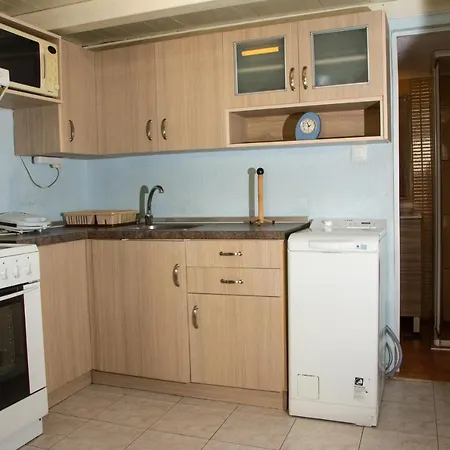 Modern 100m. From The Sea * Skala Fourkas