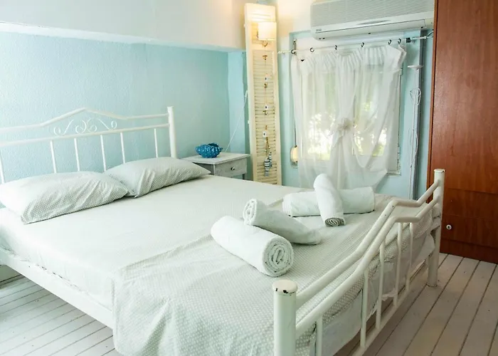 Modern 100m. From The Sea * Skála Foúrkas