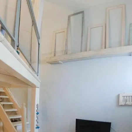 Modern 100m. From The Sea Скала-Фуркас