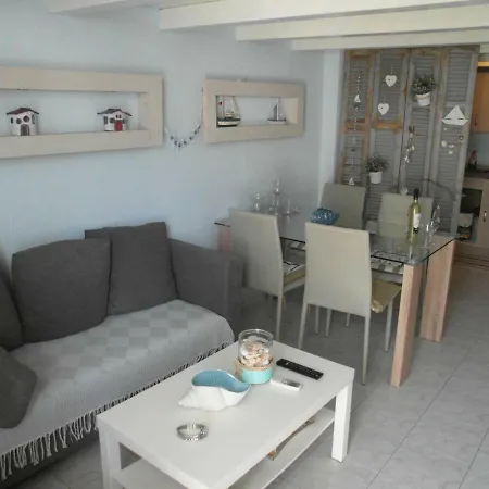 Modern 100m. From The Sea * Σκάλα Φούρκας