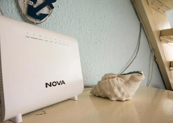 公寓 Modern 100m. From The Sea