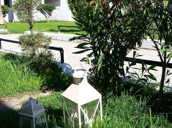 公寓 Modern 100m. From The Sea